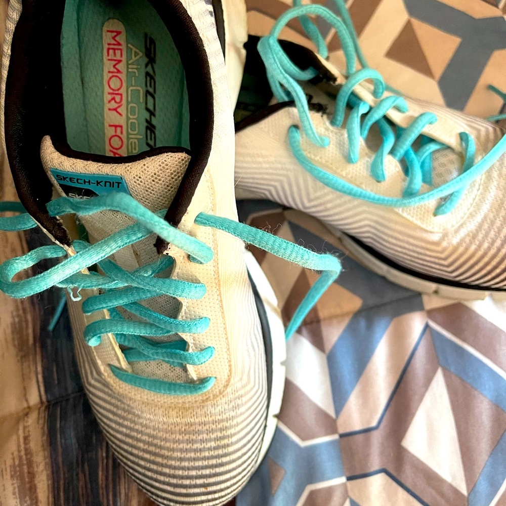 Skechers tennis shoes -skech knit air cooled memory foam